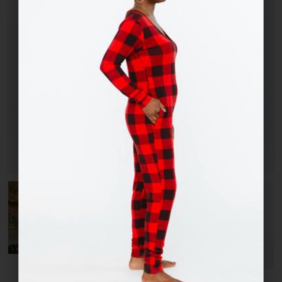 BNWT Smash + Tess Cozy Friday Romper - Picture 3 of 3